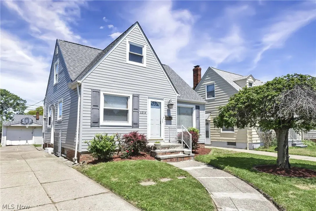 6214 Snow Road, Parma, OH 44129 - #1