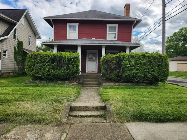 2336 10th Nw Street, Canton, OH 44708