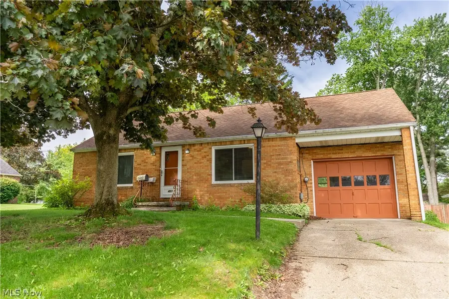 421 19th Ne Street, Massillon, OH 44646 - #2