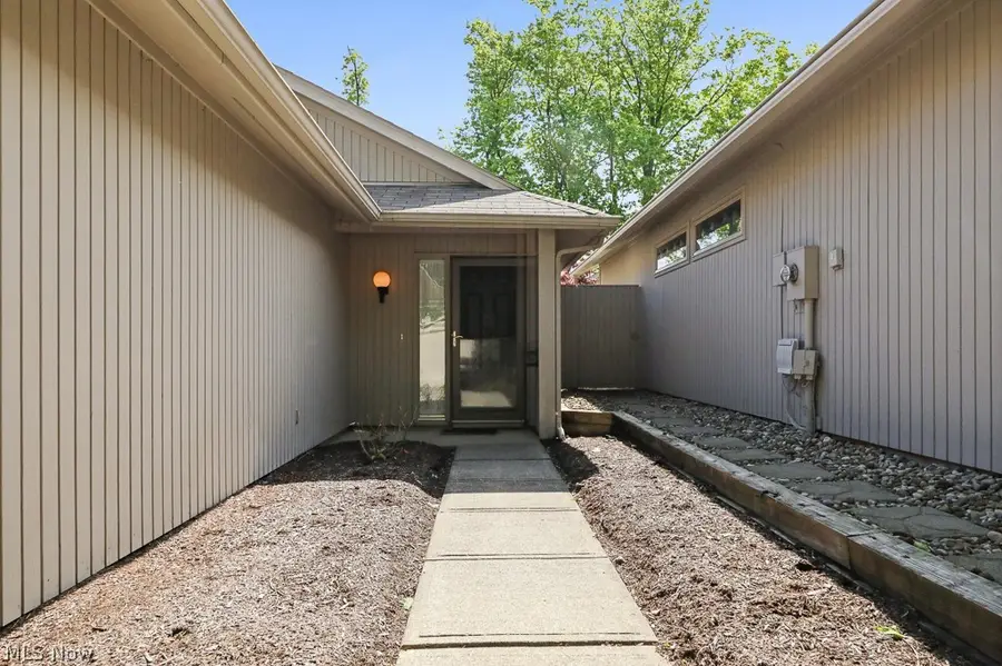 13063 Olympus Way, Strongsville, OH 44149 - #3