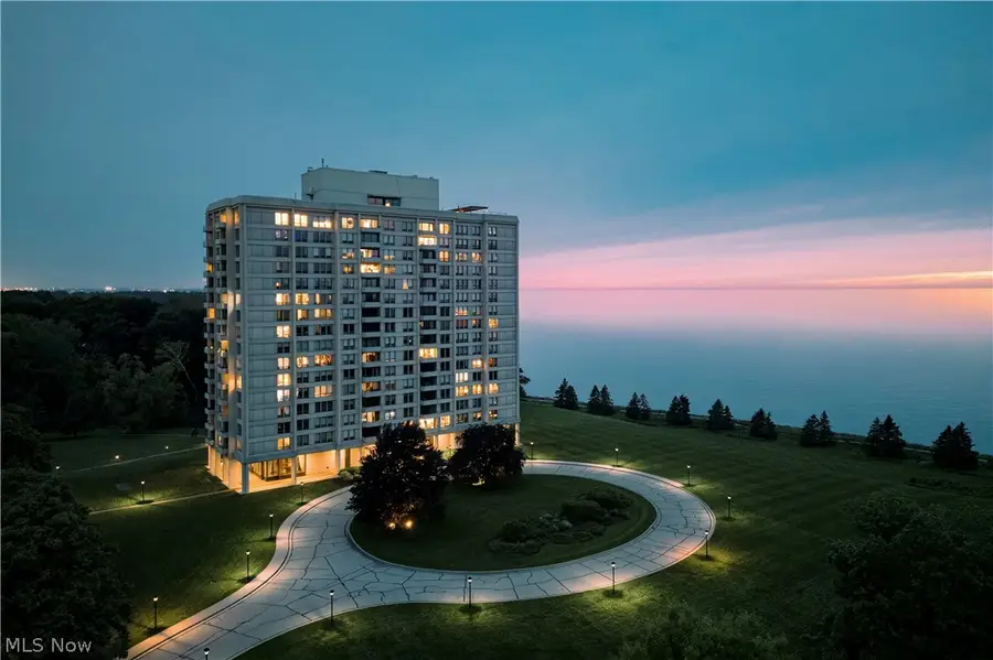 2 Bratenahl Place #15BC, Bratenahl, OH 44108 - #3