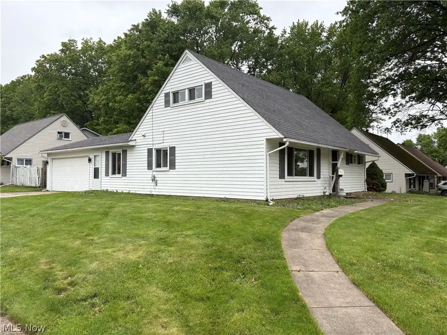 2300 Giffels Drive, Cuyahoga Falls, OH 44221 - #3