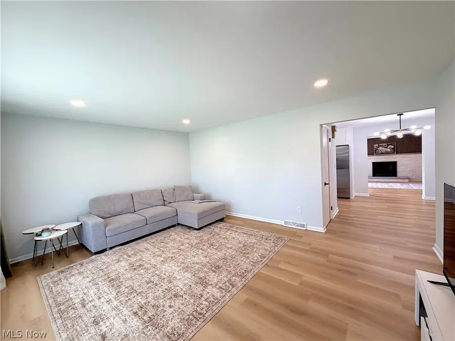 18203 Broxton Drive, Strongsville, OH 44149 - #2