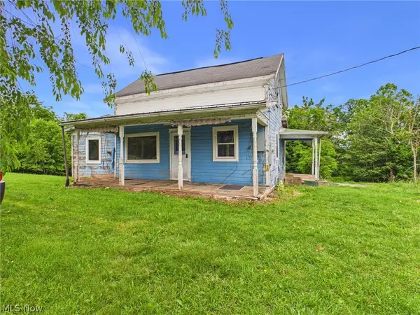 1086 Pleasant Ridge Road, Sistersville, WV 26175