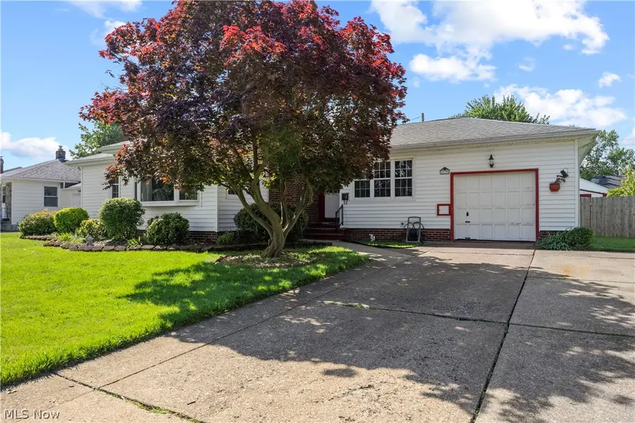 1739 W 11th Street, Lorain, OH 44052 - #2
