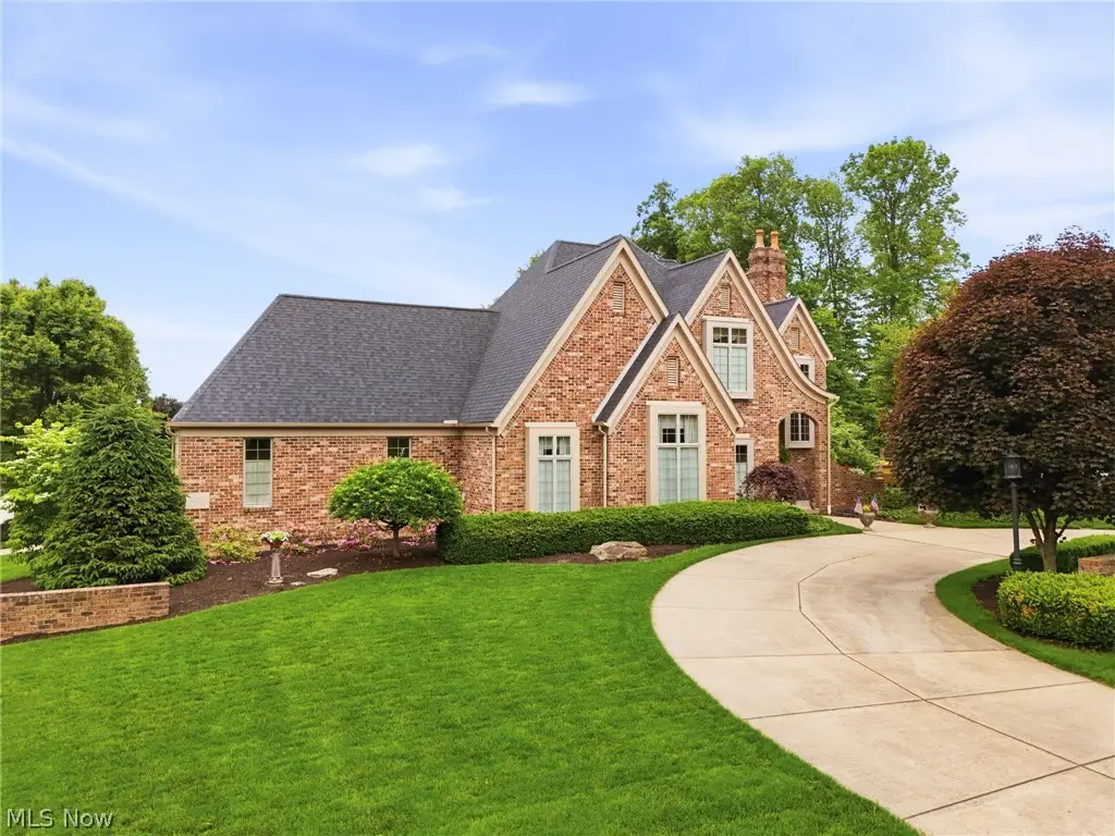 8413 Hickory Hill Drive, Poland, OH 44514 - #1