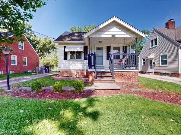 1560 Biltmore Road, Lyndhurst, OH 44124