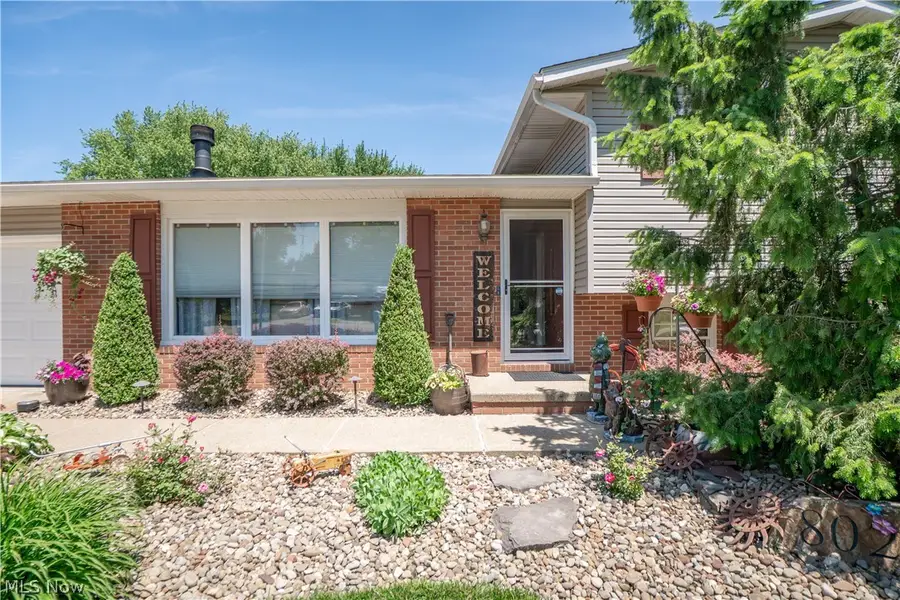 8026 Garnet Ne Avenue, Canton, OH 44721 - #3