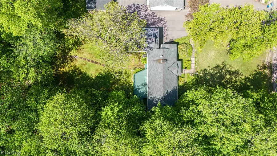 8253 Summit Drive, Chagrin Falls, OH 44023 - #3