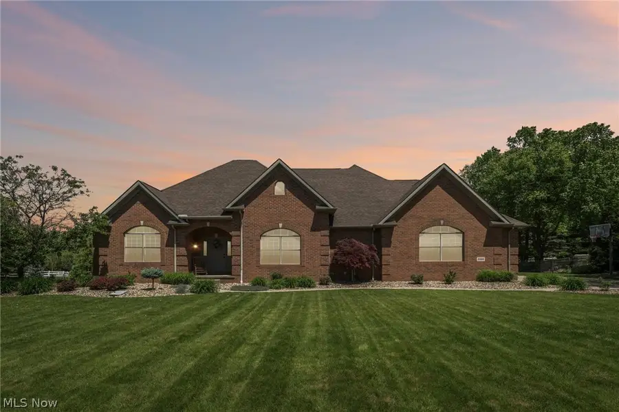 6395 Great Court Nw Circle, Massillon, OH 44646 - #2