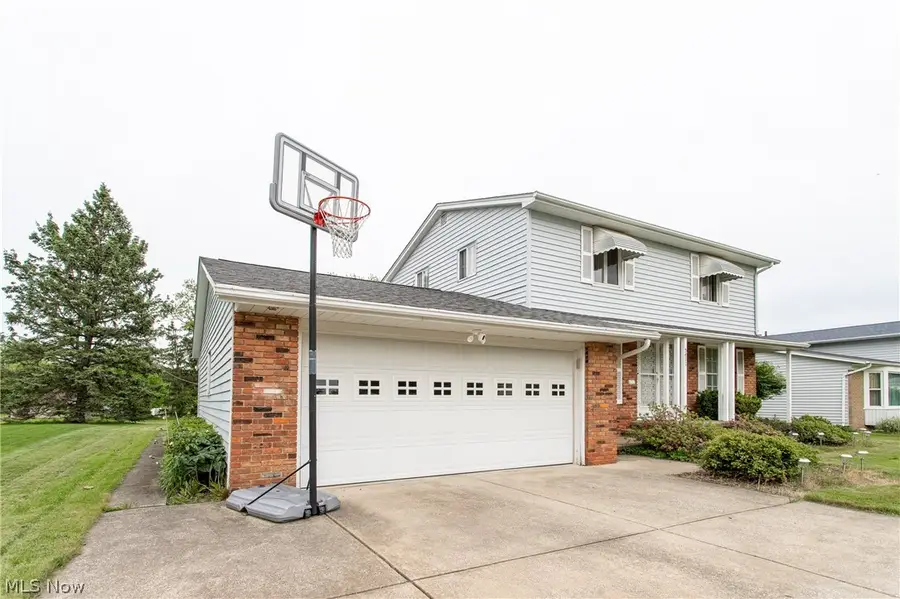 5411 Mardale Avenue, Bedford Heights, OH 44146 - #3