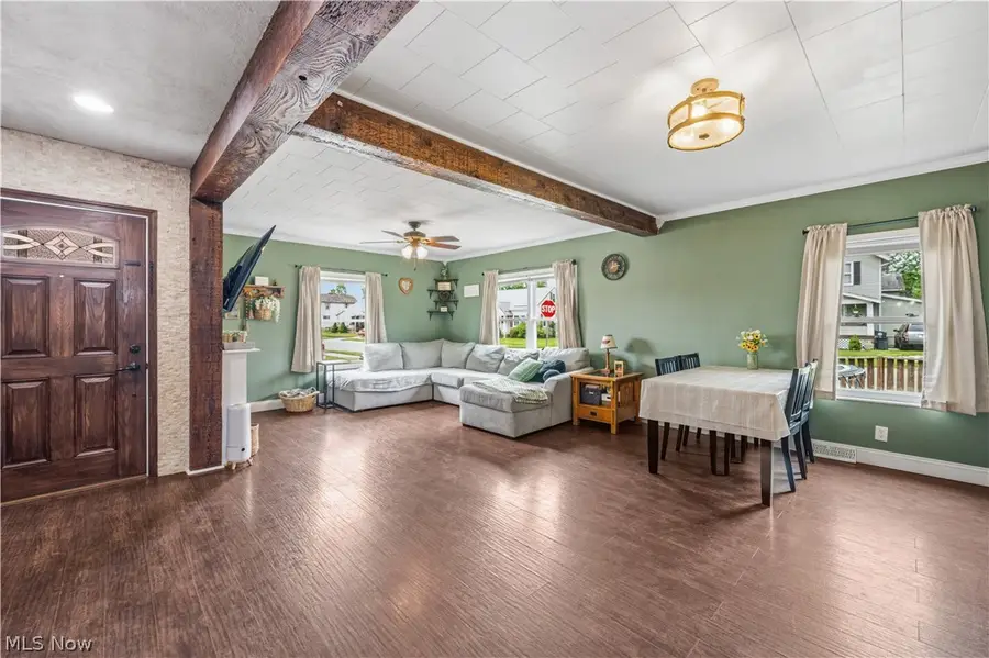 529 Park Nw Avenue, New Philadelphia, OH 44663 - #2