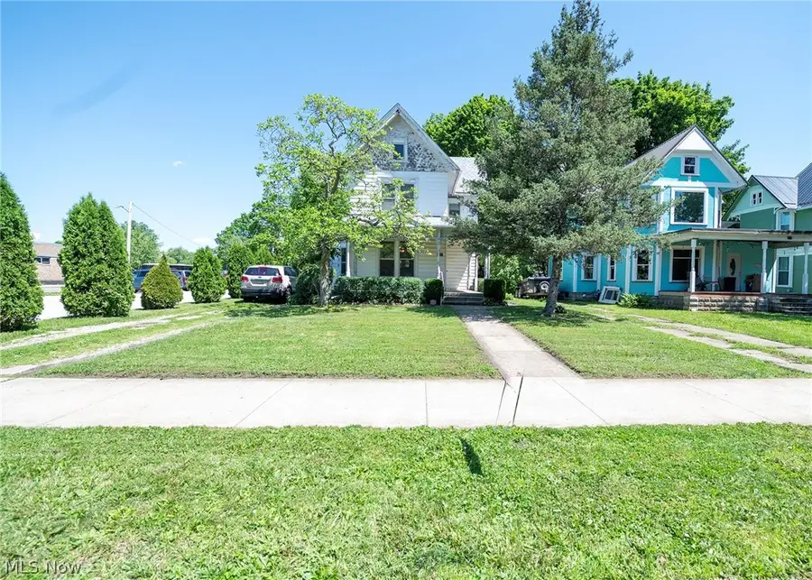 247 & 247 1/2 Ray Nw Avenue, New Philadelphia, OH 44663 - #3
