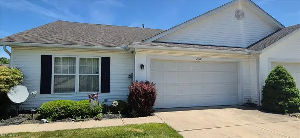 2197 Brittany Boulevard, Brunswick, OH 44212