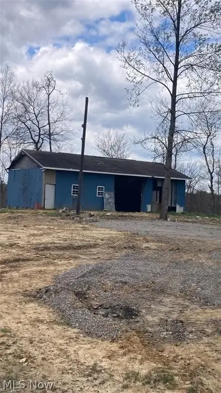 7585 Dietrick Hill Road, Philo, OH 43771