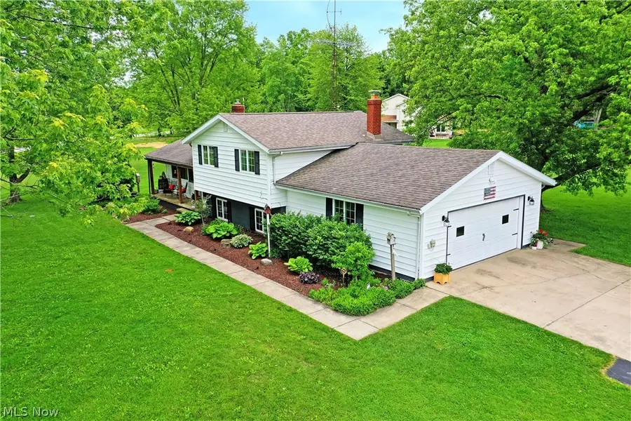 7198 Oak Hill Drive, West Farmington, OH 44491 - #3