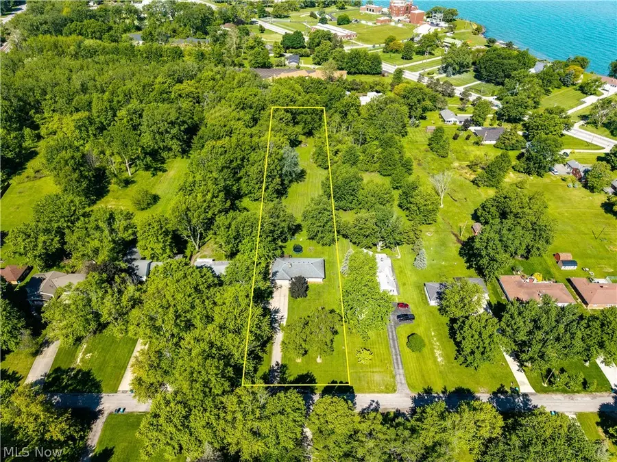 1908 Wallace Lane, Lorain, OH 44053 - #2