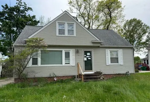 736 E 305th Street, Willowick, OH 44095