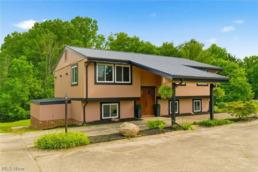 1730 Ledgewood Ne Boulevard, Massillon, OH 44646 - #3