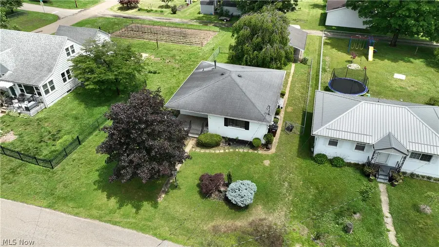 740 Mary Street, Belpre, OH 45714 - #3