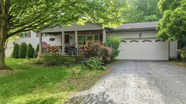 466 Wendemere Drive, Hubbard, OH 44425
