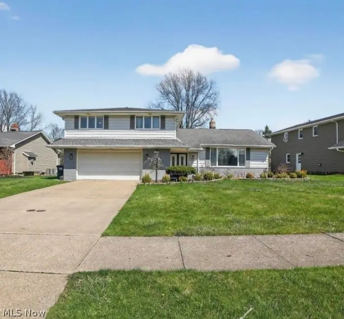1905 Camberly Drive, Lyndhurst, OH 44124 - #1