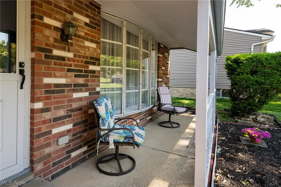 23630 Carriage Lane, North Olmsted, OH 44070 - #3
