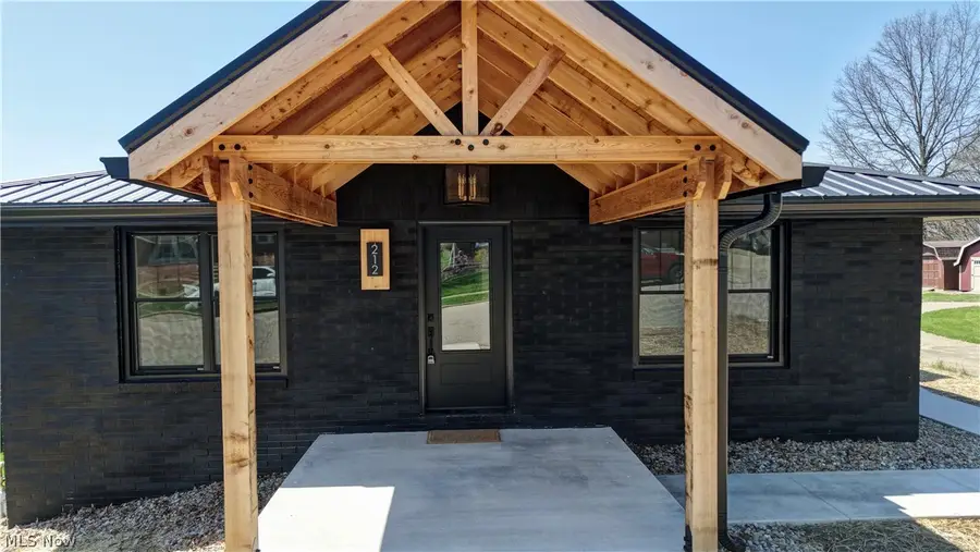 212 High Street, Dover, OH 44622 - #2