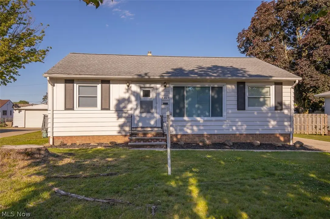 6469 Anita Drive, Parma Heights, OH 44130 - #1