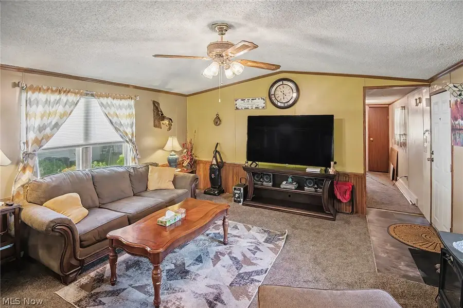 723 Country Pines Sw Drive, Warren, OH 44481 - #3