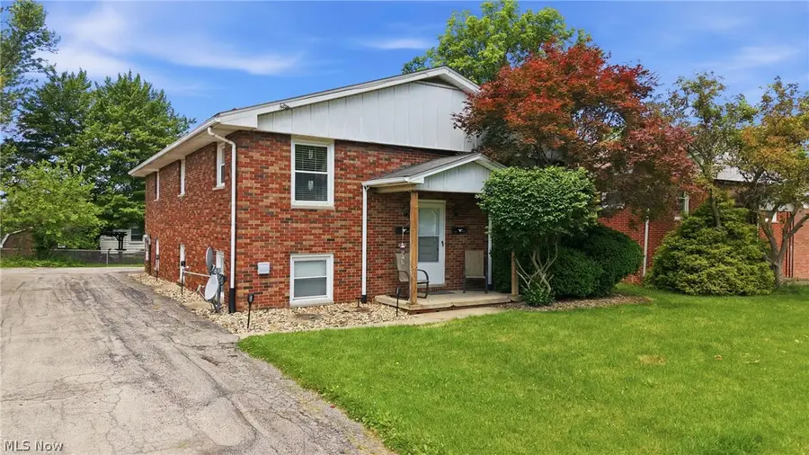 912 N Highland Avenue, Girard, OH 44420 - #3