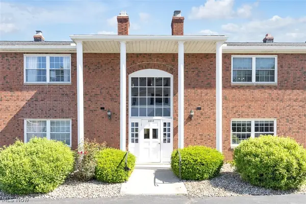 2854 Pease Drive #203S, Rocky River, OH 44116