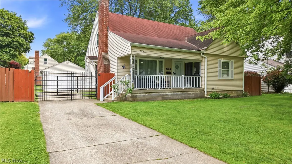 4709 Euclid Boulevard, Youngstown, OH 44512 - #1