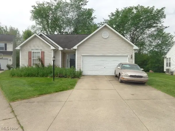 8489 Antlers Trail, North Ridgeville, OH 44039