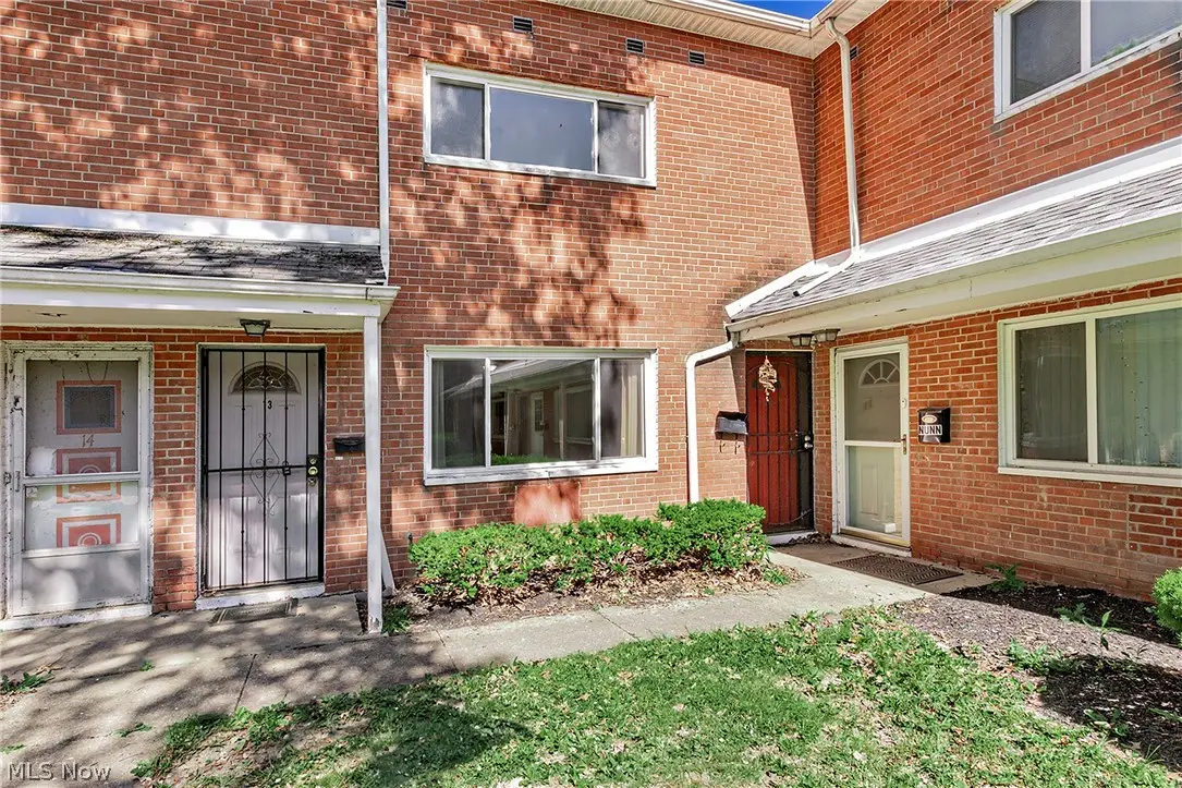 23673 Banbury Circle #13, Warrensville Heights, OH 44128 - #1