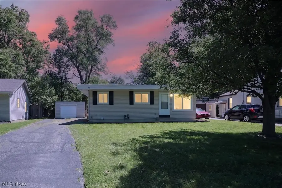 1239 E 332nd Street, Eastlake, OH 44095 - #2