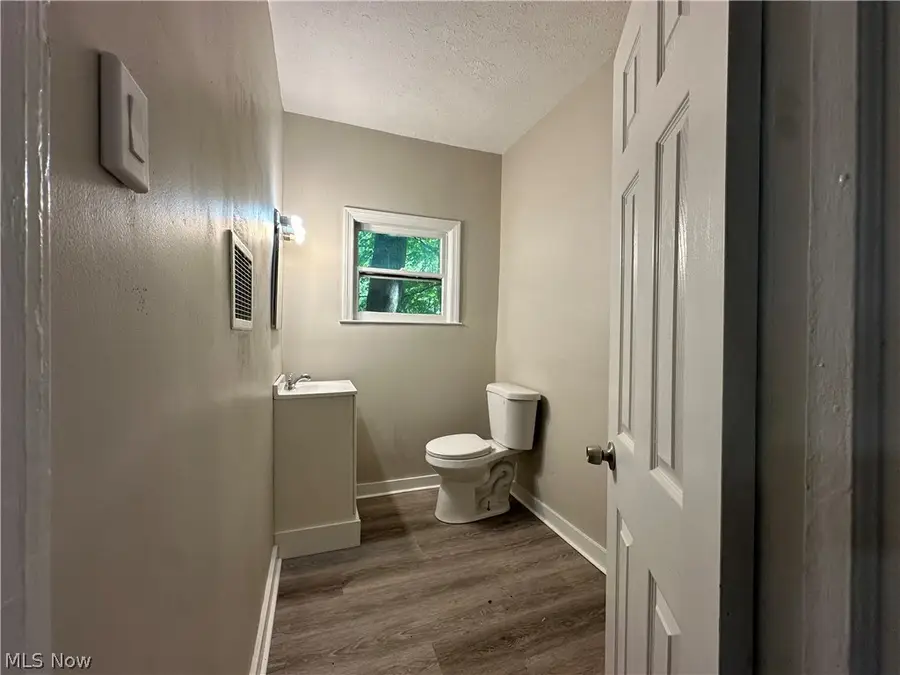 493 Bacon Avenue, Akron, OH 44320 - #3