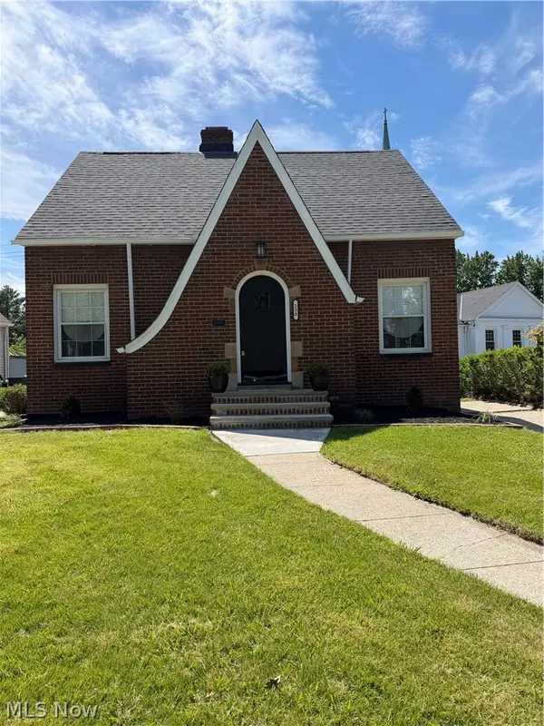 230 E 211th Street, Euclid, OH 44123