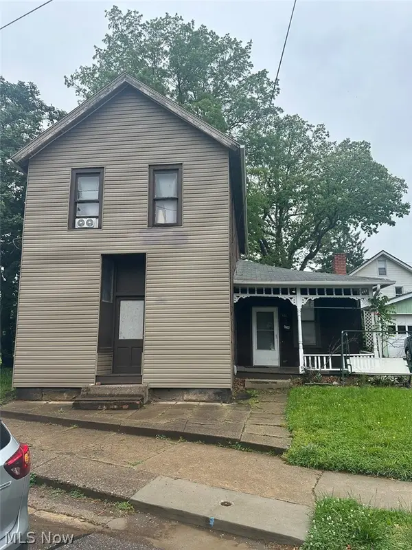 638 Walnut Sw Road, Massillon, OH 44647