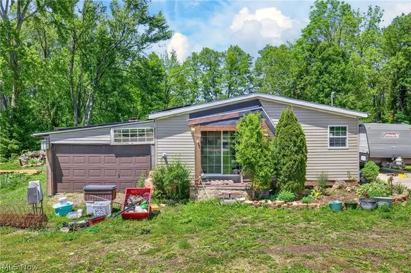 3359 Orion Nw Street, North Canton, OH 44720
