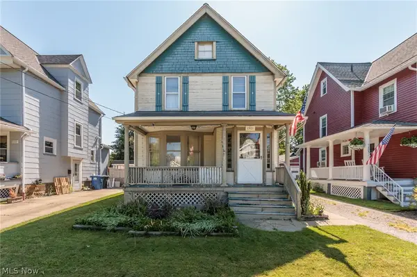 1301 Mathews Avenue, Lakewood, OH 44107