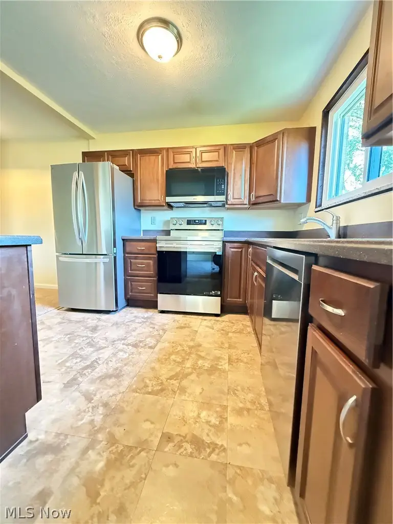 24665 Clareshire Drive #104, North Olmsted, OH 44070 - #3