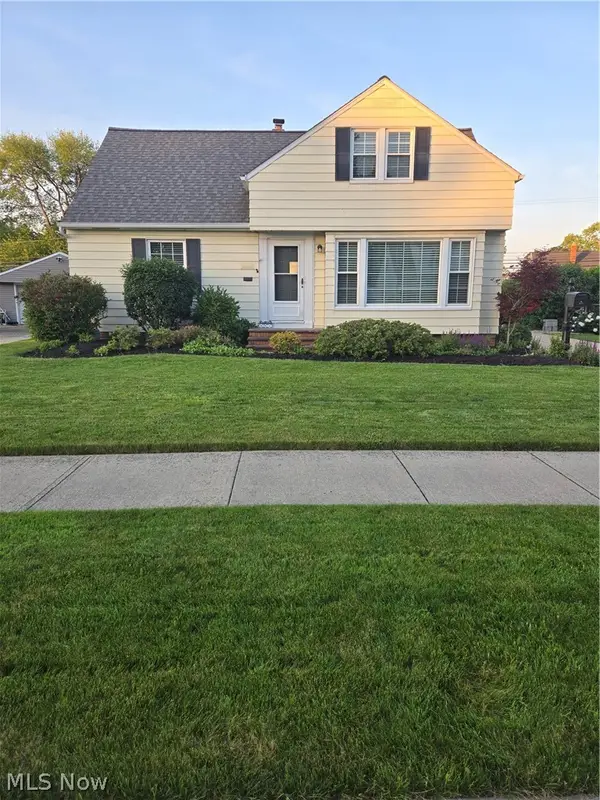 561 Crescent Drive, Willowick, OH 44095