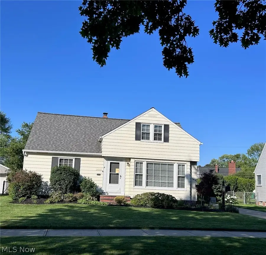 561 Crescent Drive, Willowick, OH 44095 - #2