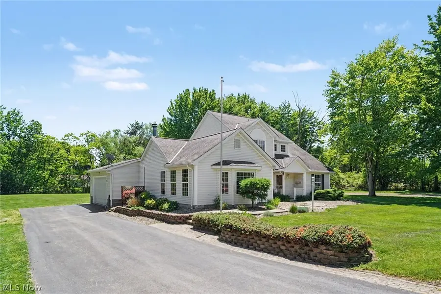 62 Rockaway Drive, Roaming Shores, OH 44085 - #2