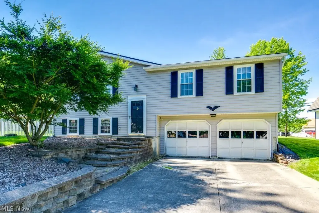 8600 Zion Nw Circle, Massillon, OH 44646 - #1