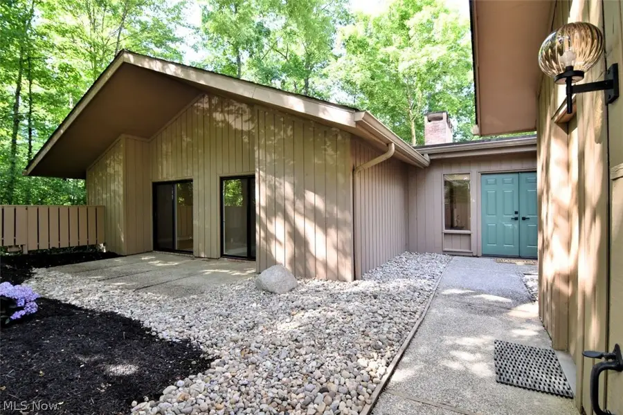 680-26 Fairington Drive, Aurora, OH 44202 - #2