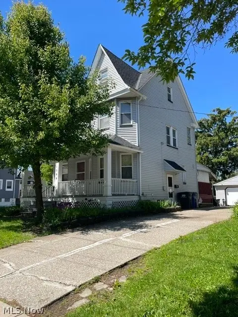 1544 Wyandotte Avenue, Lakewood, OH 44107