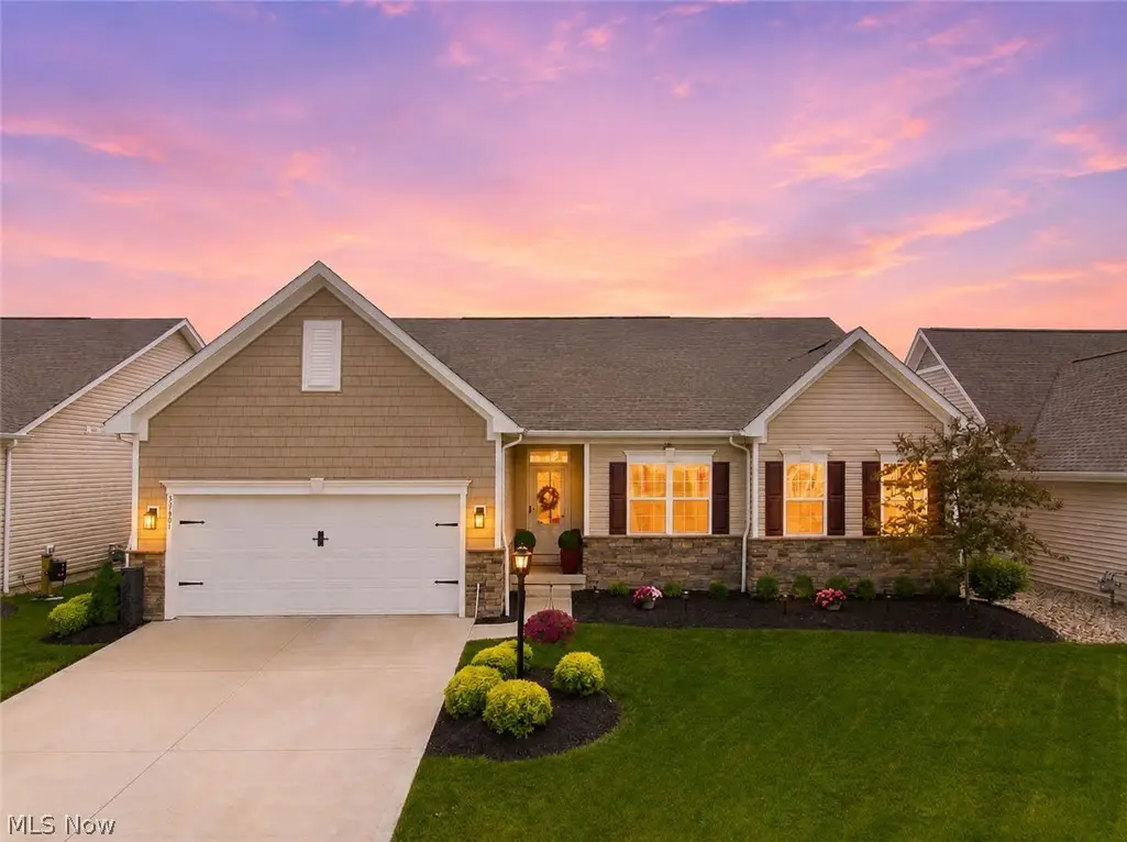 34681 N Legends Way, Grafton, OH 44044 - #1