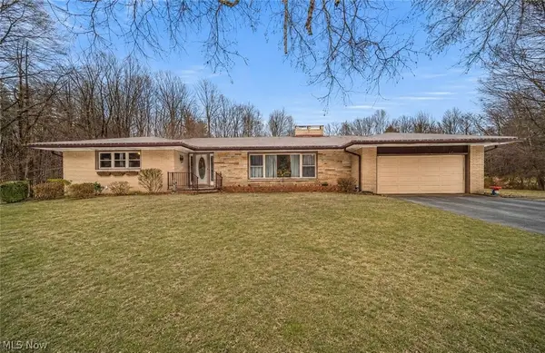 3832 Lake Road, Conneaut, OH 44030